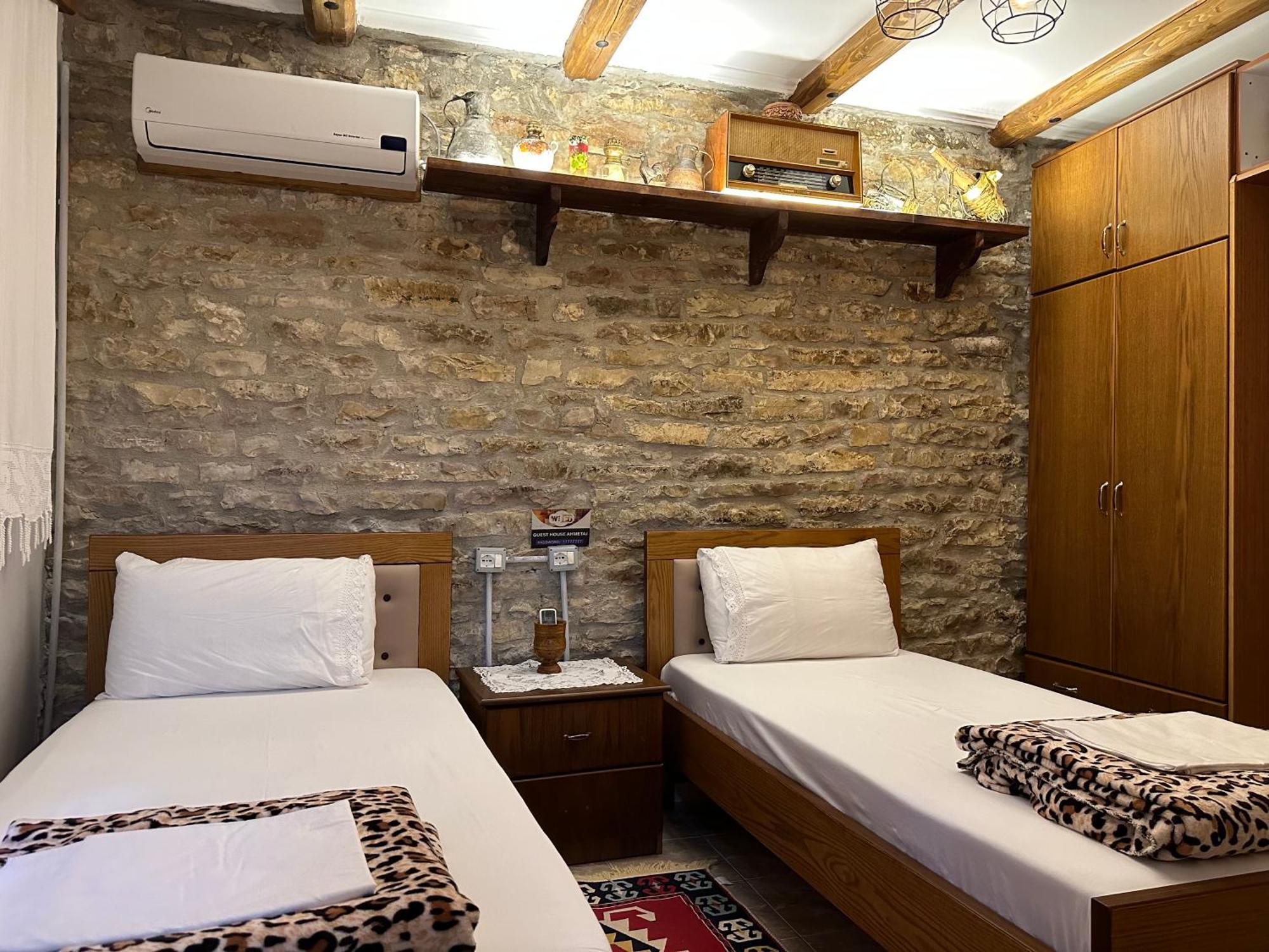 Ahmetaj Guest House ジロカストラ エクステリア 写真
