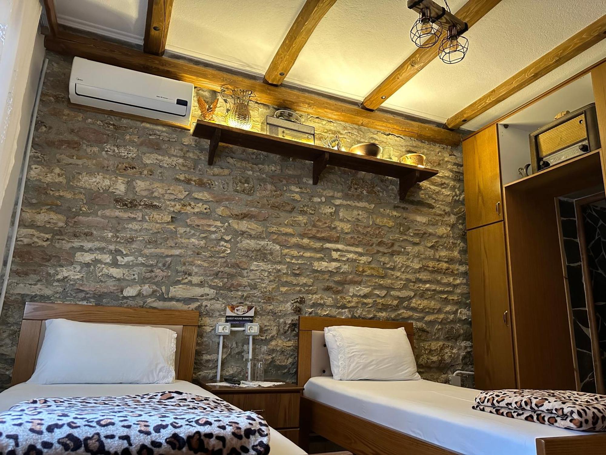 Ahmetaj Guest House ジロカストラ エクステリア 写真